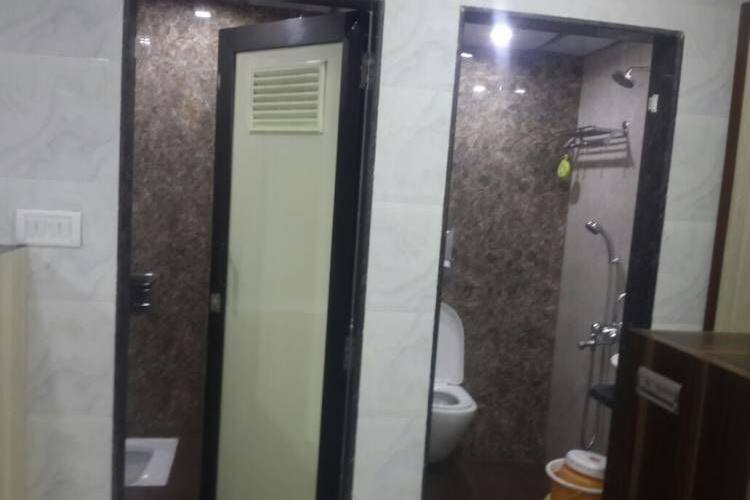 A1 Rest House, Mumbai 5
